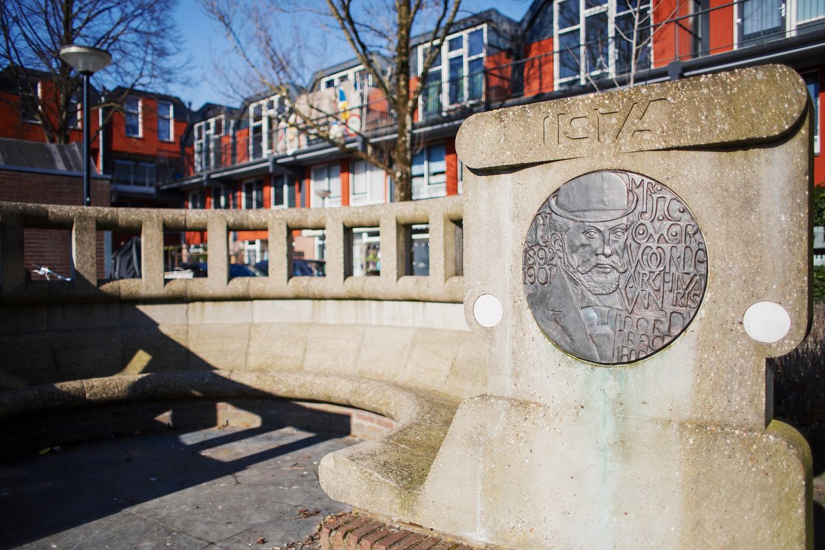 Carel Weeber en Christina Nijland - Overvoorde-bank - 1977